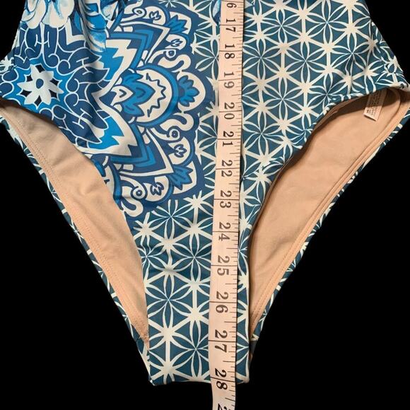 WHBM One Piece NWT Women's X-Small Mandala Swim Poolside O-Ring Back Cut Out - Picture 5 of 11